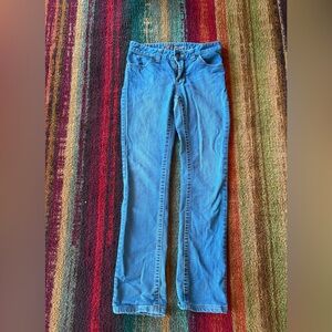 Kimes Ranch Betty 17